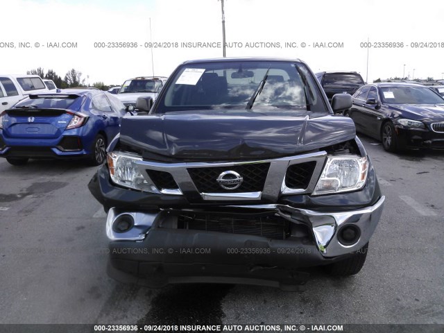 1N6AD0ER3AC429436 - 2010 NISSAN FRONTIER CREW CAB SE/LE/NISMO GRAY photo 6