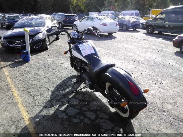 5VPWB36N7G3047769 - 2016 VICTORY MOTORCYCLES HIGH-BALL შავი ფოტო 3