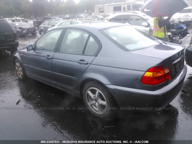 WBAEU33412PF67760 - 2002 BMW 325 XI GRAY photo 3