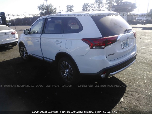 JA4AD3A39GZ012716 - 2016 MITSUBISHI OUTLANDER SE/SEL WHITE photo 3