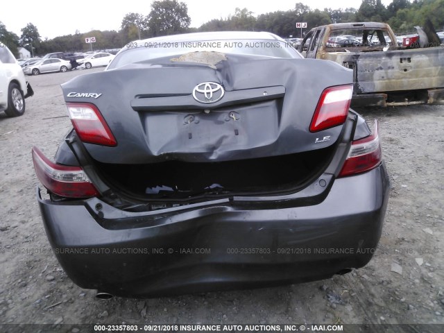 4T1BK46K97U027960 - 2007 TOYOTA CAMRY NEW GENERAT LE/XLE/SE GRAY photo 6