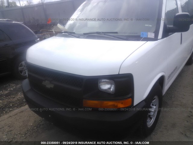 1GNZGZBA4D1116970 - 2013 CHEVROLET EXPRESS G3500 LS WHITE photo 6