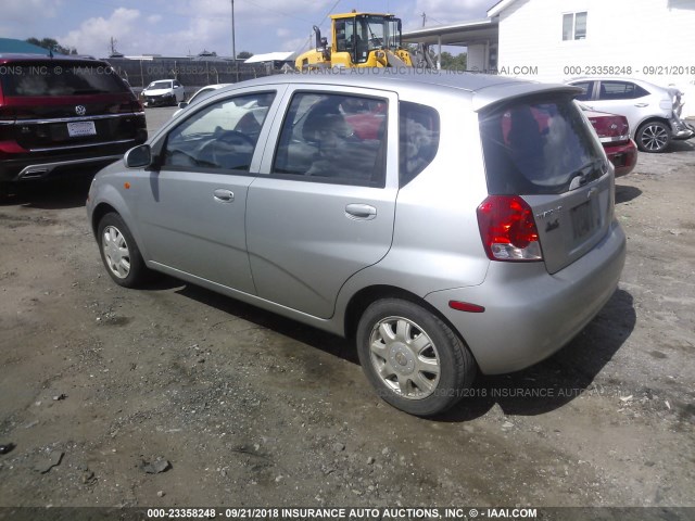 KL1TJ62694B243323 - 2004 CHEVROLET AVEO LS SILVER photo 3