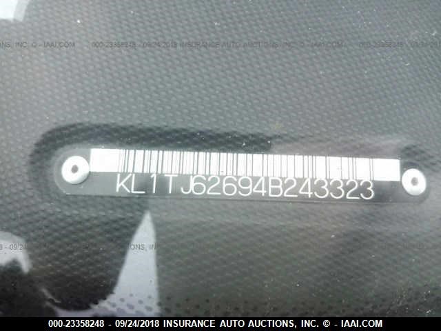 KL1TJ62694B243323 - 2004 CHEVROLET AVEO LS SILVER photo 9