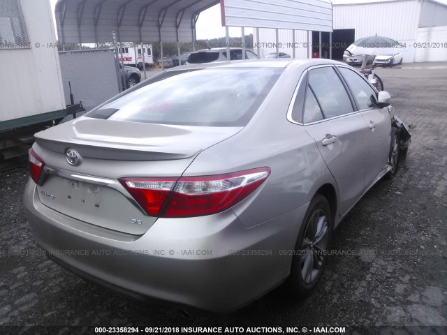 4T1BF1FK8FU957608 - 2015 TOYOTA CAMRY LE/XLE/SE/XSE 米色 照片 4