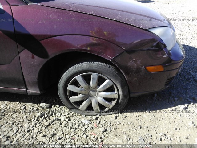 1FAFP34NX7W290127 - 2007 FORD FOCUS ZX4/S/SE/SES მუქწითელი ფოტო 6