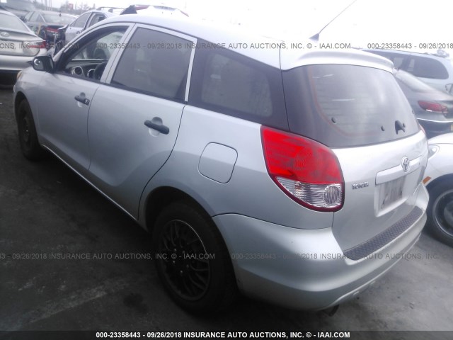 2T1KR32E84C166268 - 2004 TOYOTA COROLLA MATRIX XR SILVER photo 3