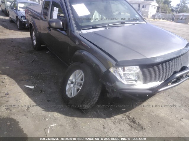 1N6AD06W98C441251 - 2008 NISSAN FRONTIER KING CAB LE/SE/OFF ROAD GRAY photo 6