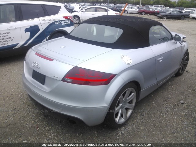 TRUSFAFK1B1025367 - 2011 AUDI TT PREMIUM GRAY photo 4