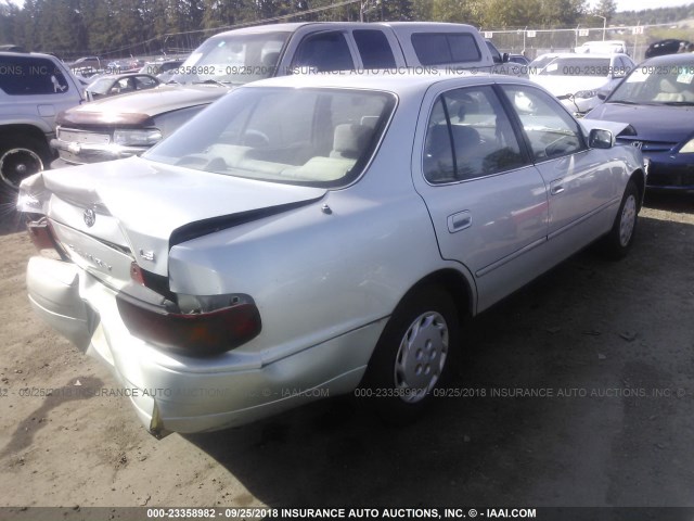 4T1BG12K4TU779808 - 1996 TOYOTA CAMRY DX/LE/XLE Light Blue photo 4