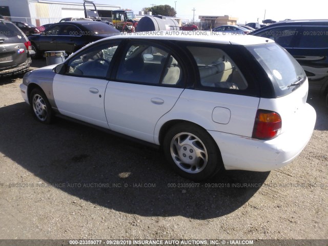 1G8ZJ8273VZ151120 - 1997 SATURN SW2 WHITE photo 3