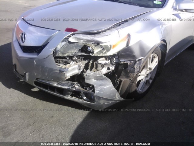 19UUA865X9A019325 - 2009 ACURA TL SILVER photo 6