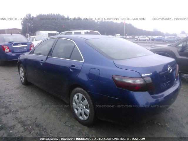 JTNBE46K973095639 - 2007 TOYOTA CAMRY NEW GENERAT CE/LE/XLE/SE BLUE photo 3