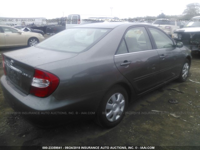 4T1BE32K42U513799 - 2002 TOYOTA CAMRY LE/XLE/SE Сұр фото 4