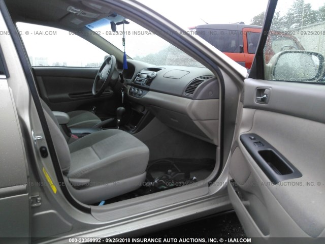4T1BF30K16U633016 - 2006 TOYOTA CAMRY LE/XLE/SE Алтын фото 5