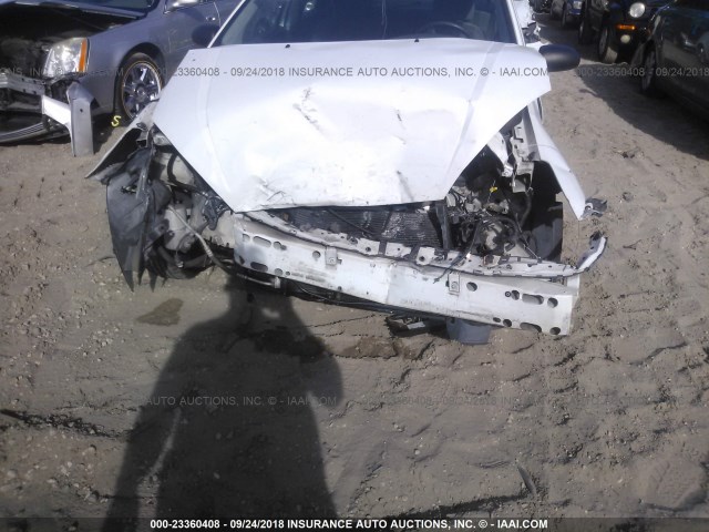 1FAFP34391W173323 - 2001 FORD FOCUS SE/SE SPORT WHITE photo 6