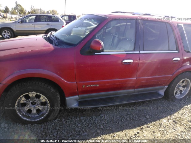 5LMFU28A11LJ08045 - 2001 LINCOLN NAVIGATOR Czerwony zdjęcie 6
