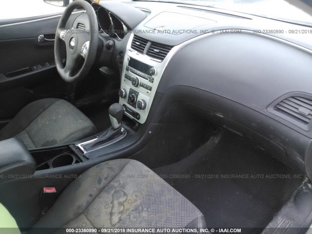 1G1ZC5E05CF264040 - 2012 CHEVROLET MALIBU 1LT GOLD photo 5