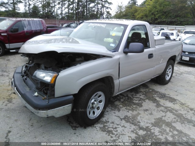 1GCEC14X47Z130668 - 2007 CHEVROLET SILVERADO C1500 CLASSIC SILVER photo 2