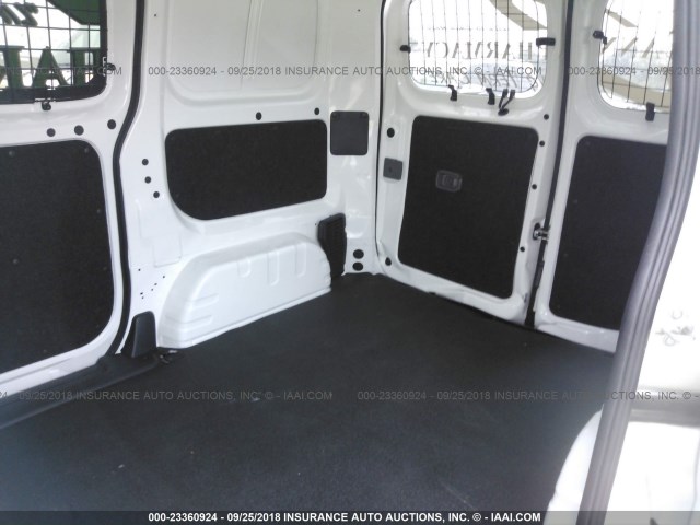 3N63M0YN9HK701770 - 2017 CHEVROLET CITY EXPRESS LS WHITE photo 8