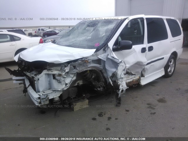 1GBDV13W48D149190 - 2008 CHEVROLET UPLANDER INCOMPLETE WHITE photo 2