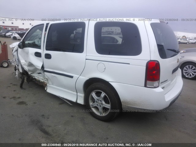 1GBDV13W48D149190 - 2008 CHEVROLET UPLANDER INCOMPLETE WHITE photo 3