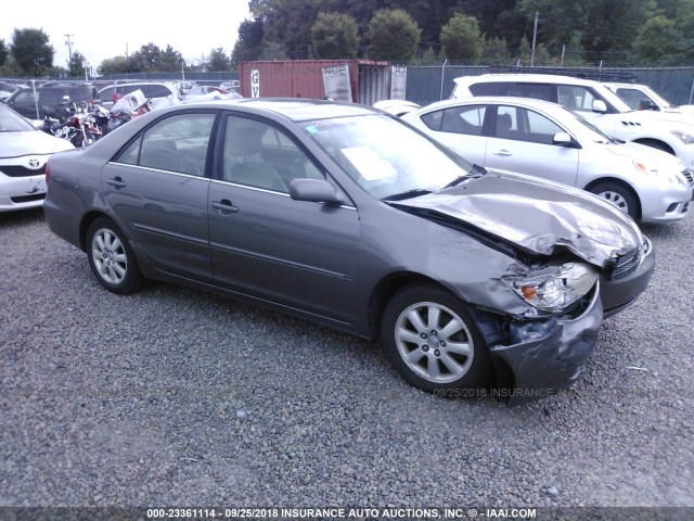 4T1BE30K82U563124 - 2002 TOYOTA CAMRY LE/XLE/SE Сұр фото 1