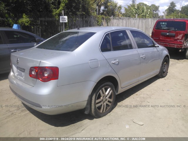 3VWEF71K97M150013 - 2007 VOLKSWAGEN JETTA WOLFSBURG 银色 照片 4