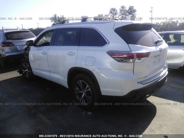 5TDJKRFH6GS316428 - 2016 TOYOTA HIGHLANDER XLE WHITE photo 3