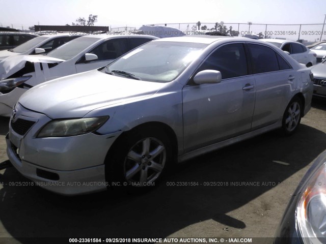 4T1BE46K97U553125 - 2007 TOYOTA CAMRY NEW GENERAT CE/LE/XLE/SE SILVER photo 2