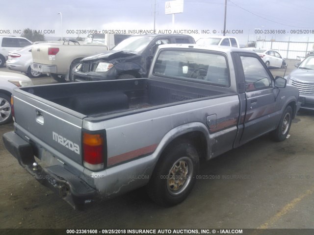 JM2UF1136M0142238 - 1991 MAZDA B2200 SHORT BED GRAY photo 4