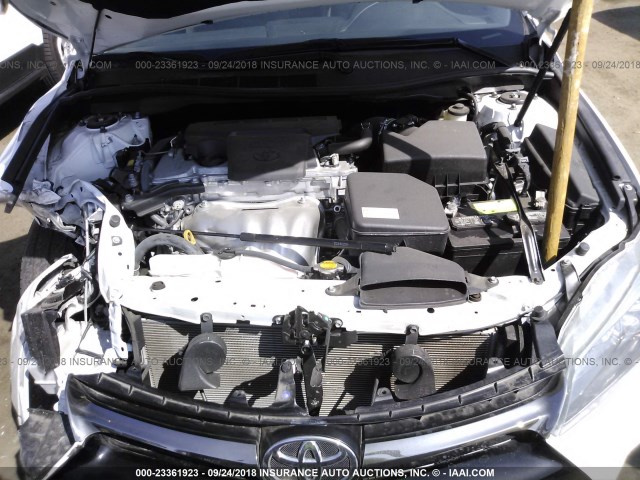 4T1BF1FK6GU116193 - 2016 TOYOTA CAMRY LE/XLE/SE/XSE 白色 照片 10
