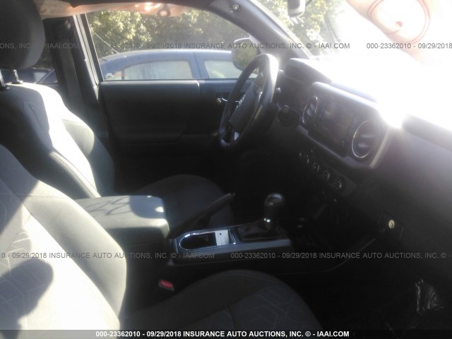 5TFDZ5BN4GX008312 - 2016 TOYOTA TACOMA DBL CAB/SR5/TRD SPORT/OR WHITE photo 5