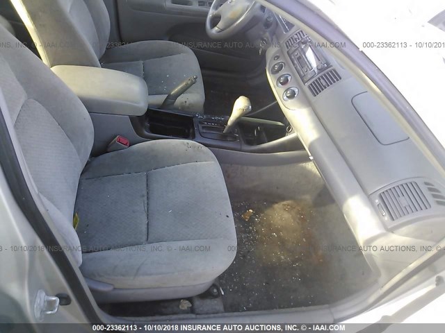 4T1BE32K54U370462 - 2004 TOYOTA CAMRY LE/XLE/SE SILVER photo 5