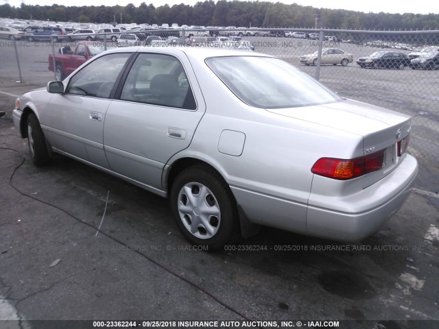 4T1BG22K41U811935 - 2001 TOYOTA CAMRY CE/LE/XLE 银色 照片 3