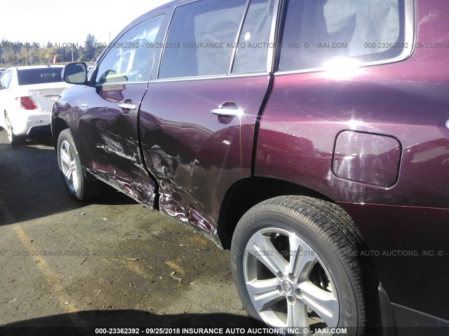 5TDDK3EH1DS192690 - 2013 TOYOTA HIGHLANDER LIMITED PURPLE photo 6