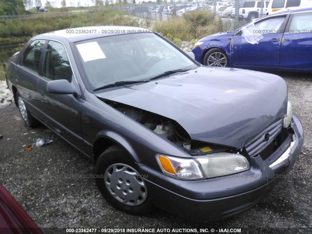 4T1BG22K9WU256231 - 1998 TOYOTA CAMRY CE/LE/XLE 灰色 照片 1