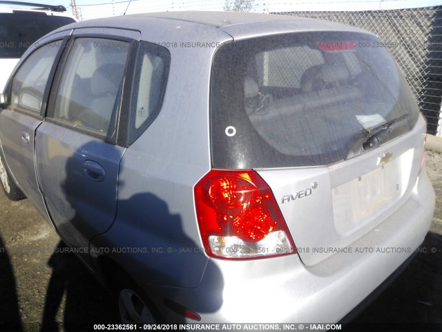 KL1TD66647B739054 - 2007 CHEVROLET AVEO LS SILVER photo 3