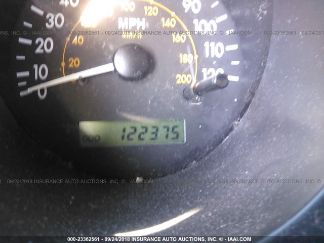 KL1TD66647B739054 - 2007 CHEVROLET AVEO LS SILVER photo 7