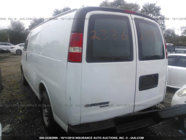 1GCSGAFX8E1111895 - 2014 CHEVROLET EXPRESS G1500  WHITE photo 3