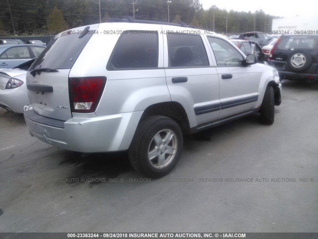 1J4GR48K75C707047 - 2005 JEEP GRAND CHEROKEE LAREDO/COLUMBIA/FREEDOM 银色 照片 4