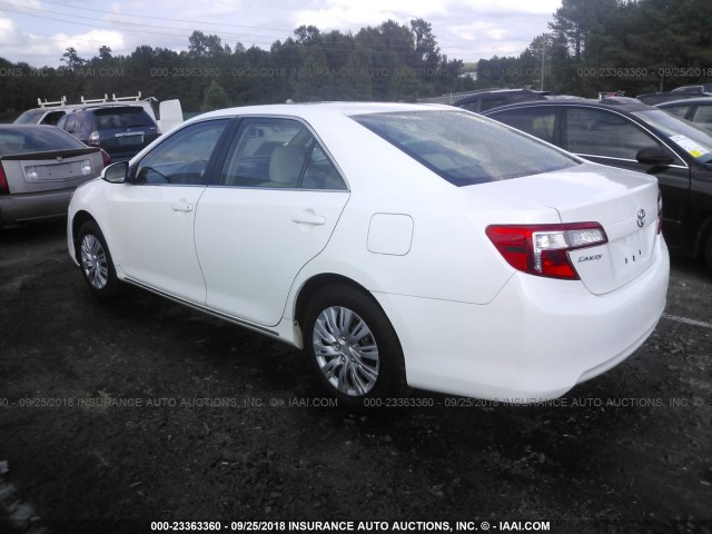 4T1BF1FK3CU536715 - 2012 TOYOTA CAMRY SE/LE/XLE 白色 照片 3