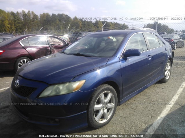 4T1BK46KX7U030513 - 2007 TOYOTA CAMRY NEW GENERAT LE/XLE/SE BLUE photo 2