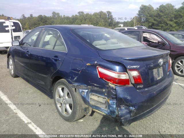 4T1BK46KX7U030513 - 2007 TOYOTA CAMRY NEW GENERAT LE/XLE/SE BLUE photo 3