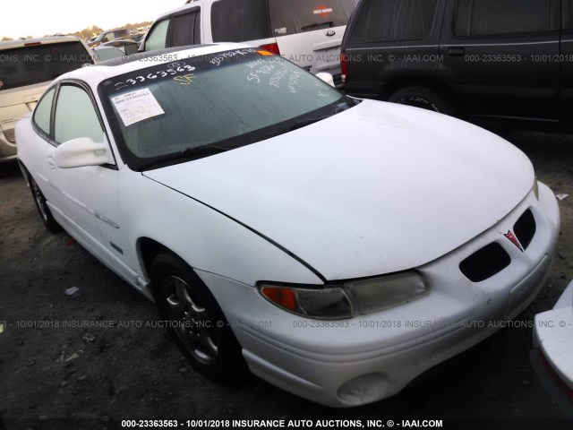 1G2WP121XWF323063 - 1998 PONTIAC GRAND PRIX GTP WHITE photo 1