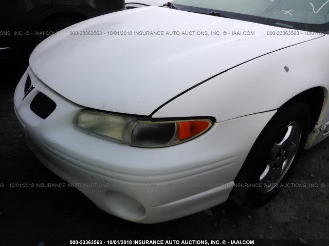 1G2WP121XWF323063 - 1998 PONTIAC GRAND PRIX GTP WHITE photo 6