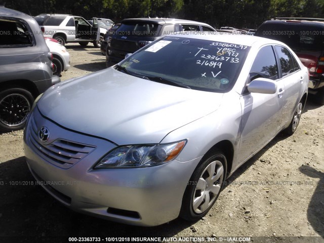 4T1BE46K88U216849 - 2008 TOYOTA CAMRY CE/LE/XLE/SE SILVER photo 2