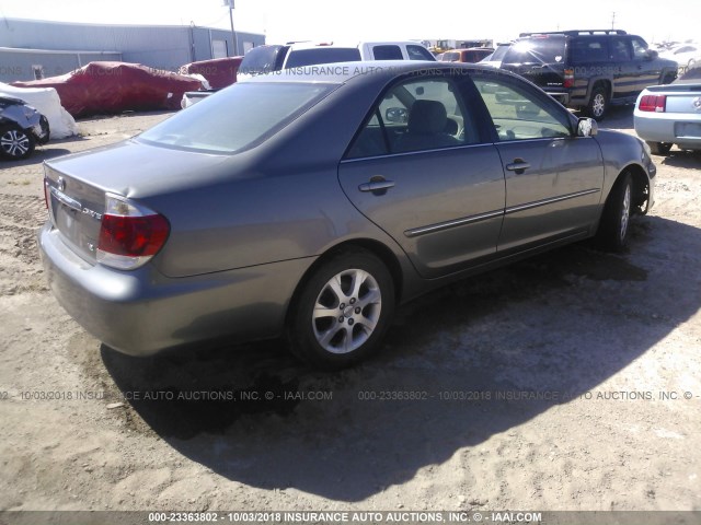 4T1BF32K55U613234 - 2005 TOYOTA CAMRY LE/XLE/SE Сұр фото 4
