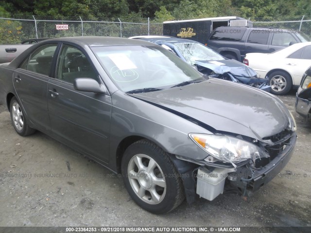 4T1BE30K25U500296 - 2005 TOYOTA CAMRY LE/XLE/SE Сұр фото 1