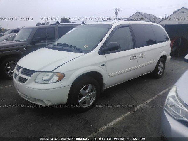 2D4GP44L06R692140 - 2006 DODGE GRAND CARAVAN SXT WHITE photo 2